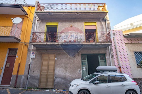 casa indipendente in vendita a San Giovanni la Punta