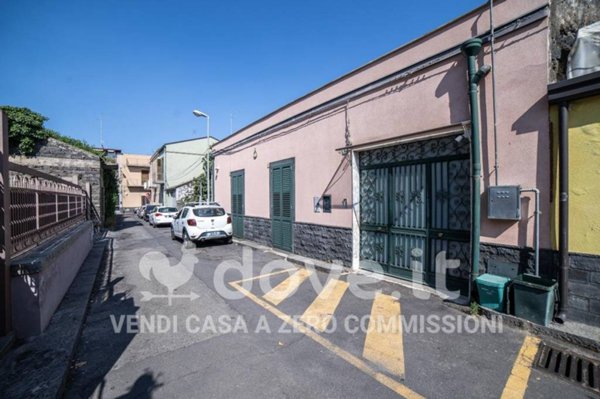 casa indipendente in vendita a San Giovanni la Punta