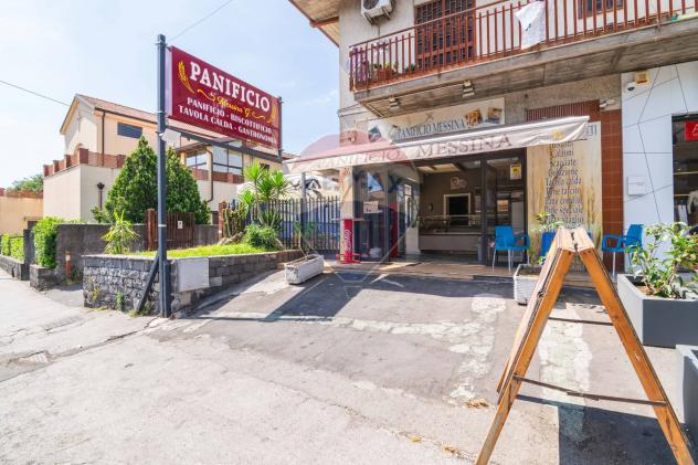 negozio in vendita a San Giovanni la Punta