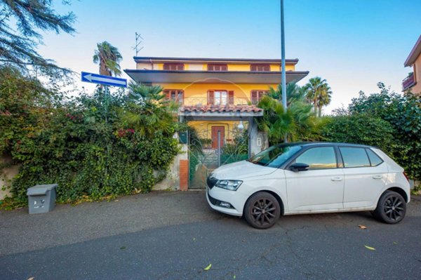 casa indipendente in vendita a San Giovanni la Punta