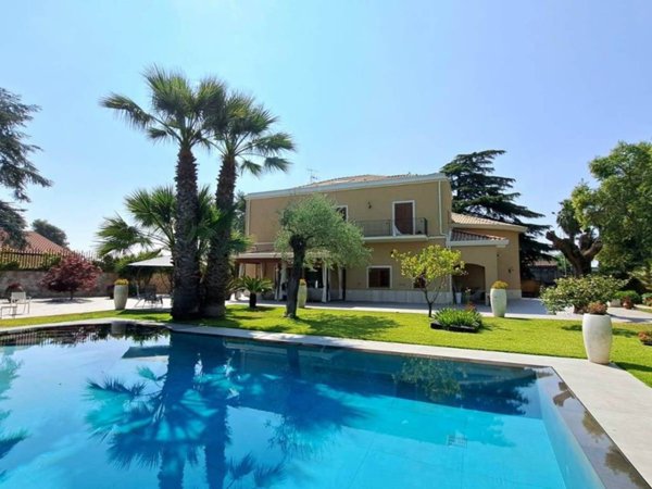 casa indipendente in vendita a San Giovanni la Punta