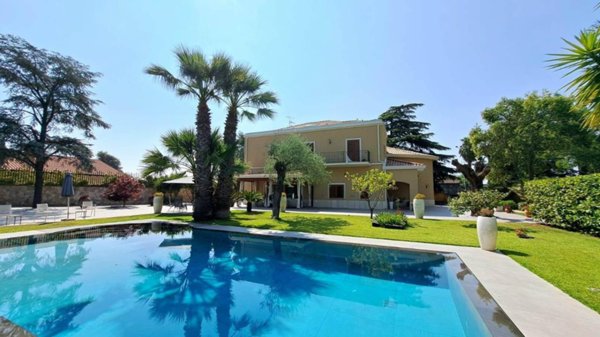 casa indipendente in vendita a San Giovanni la Punta