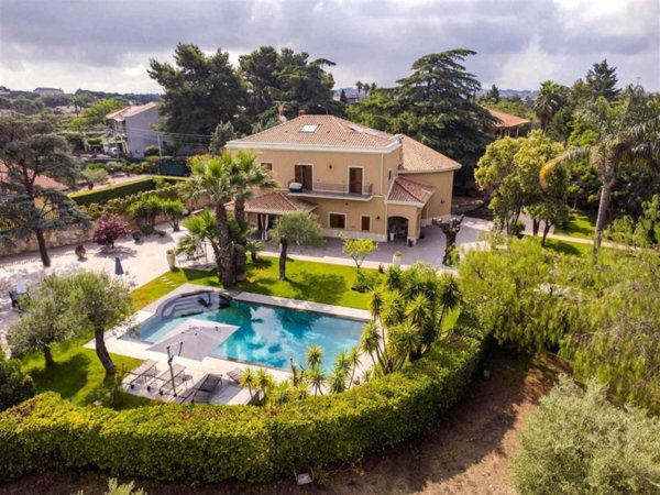 casa indipendente in vendita a San Giovanni la Punta