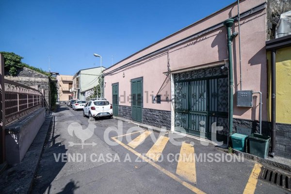 casa indipendente in vendita a San Giovanni la Punta