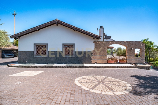casa indipendente in vendita a San Giovanni la Punta
