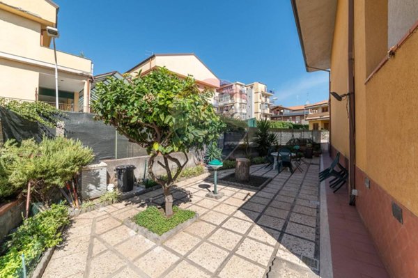 casa indipendente in vendita a San Giovanni la Punta