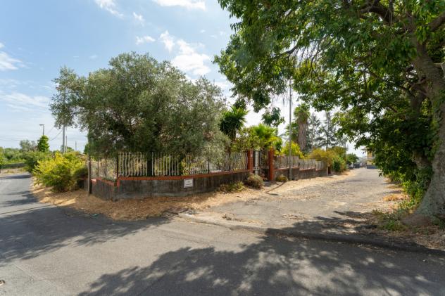 casa indipendente in vendita a San Giovanni la Punta