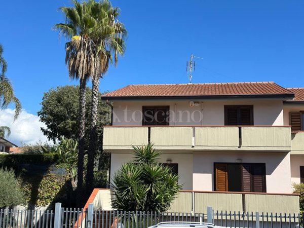 casa indipendente in vendita a San Giovanni la Punta in zona Trappeto