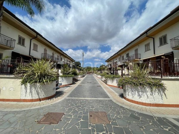 casa indipendente in vendita a San Giovanni la Punta