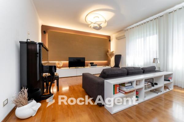 appartamento in vendita a San Giovanni la Punta in zona Trappeto