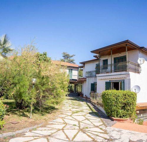casa indipendente in vendita a San Giovanni la Punta