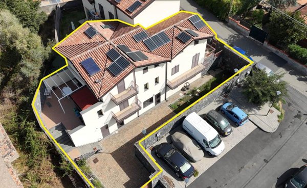 casa indipendente in vendita a San Giovanni la Punta