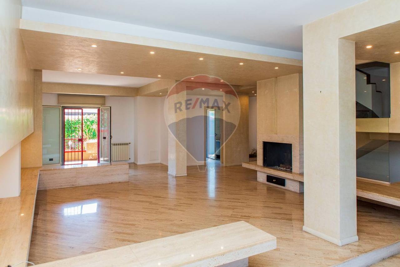 casa indipendente in vendita a San Giovanni la Punta