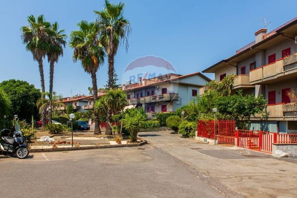 casa indipendente in vendita a San Giovanni la Punta