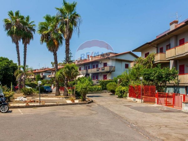 casa indipendente in vendita a San Giovanni la Punta