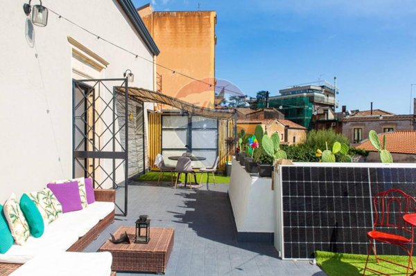 casa indipendente in vendita a San Giovanni la Punta