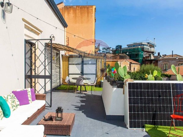 casa indipendente in vendita a San Giovanni la Punta