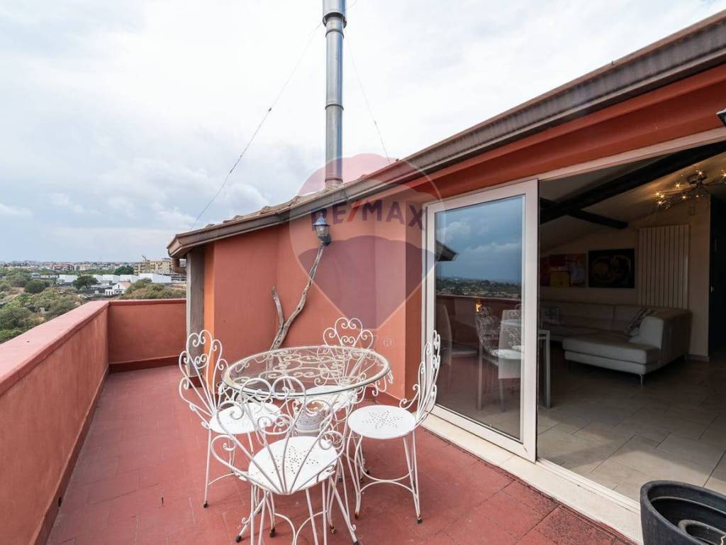 appartamento in vendita a San Giovanni la Punta in zona Trappeto