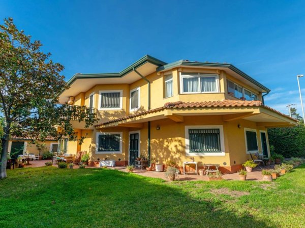 casa indipendente in vendita a San Giovanni la Punta