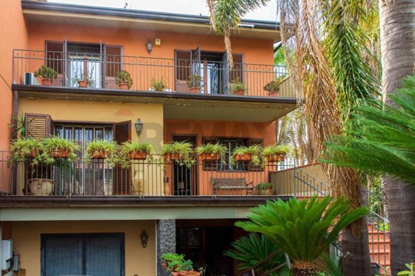 casa indipendente in vendita a San Giovanni la Punta in zona Trappeto