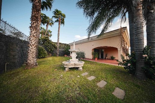 casa indipendente in vendita a San Giovanni la Punta