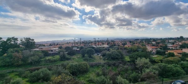 casa indipendente in vendita a San Giovanni la Punta in zona Trappeto