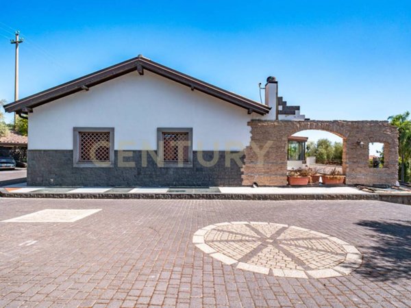 casa indipendente in vendita a San Giovanni la Punta