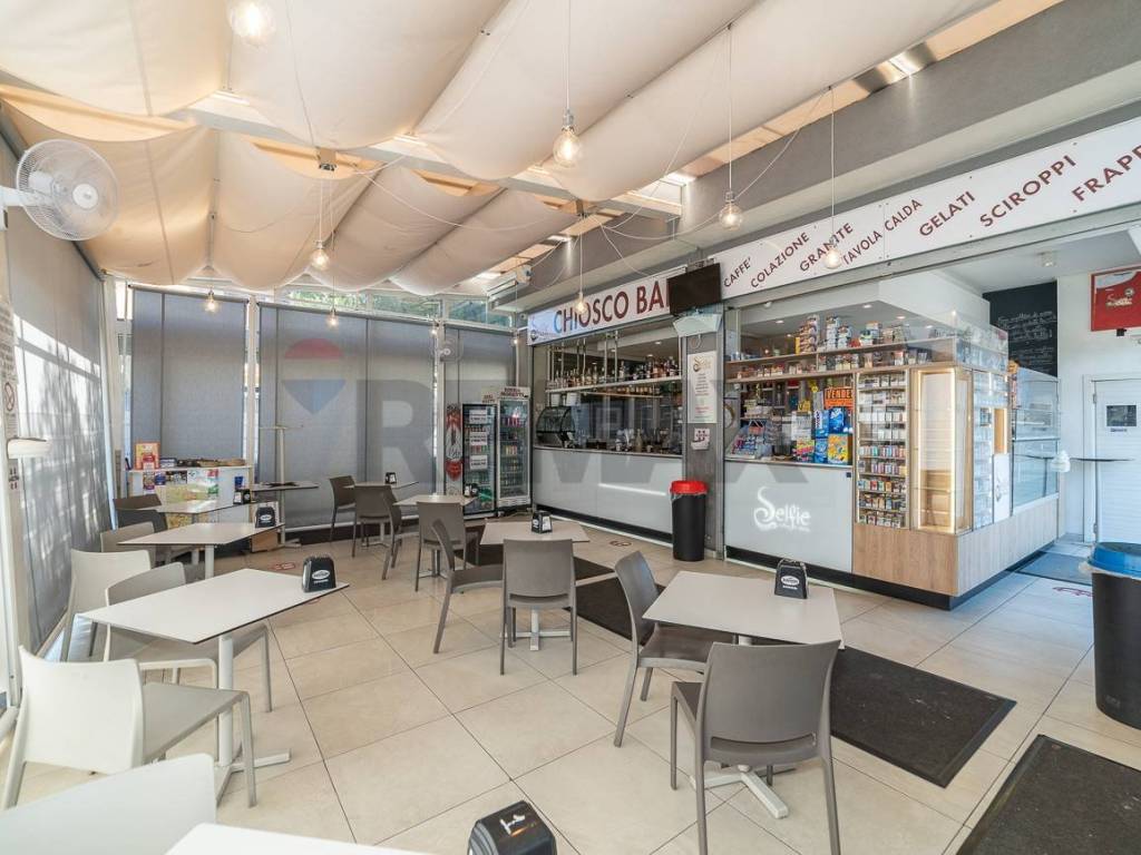 negozio in vendita a San Giovanni la Punta