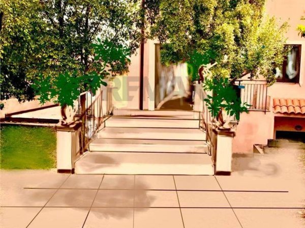 casa indipendente in vendita a San Giovanni la Punta