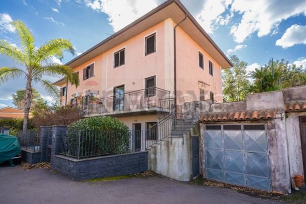 casa indipendente in vendita a San Giovanni la Punta