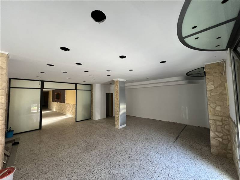 negozio in vendita a San Giovanni la Punta