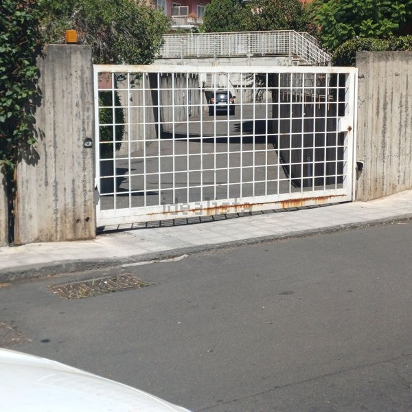 casa indipendente in vendita a San Giovanni la Punta in zona Trappeto