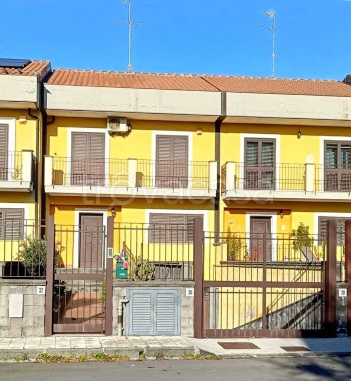 casa indipendente in vendita a San Giovanni la Punta