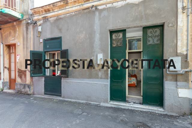 casa indipendente in vendita a San Giovanni la Punta