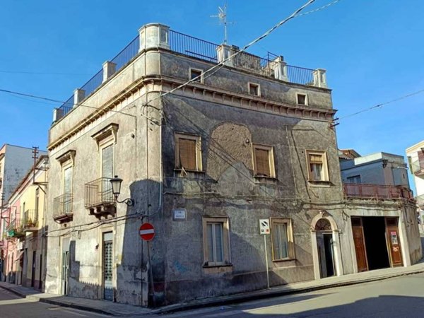intera palazzina in vendita a San Giovanni la Punta