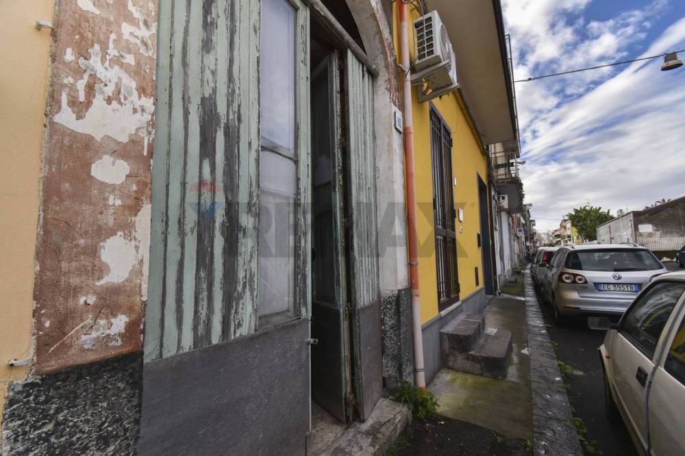 casa indipendente in vendita a San Giovanni la Punta