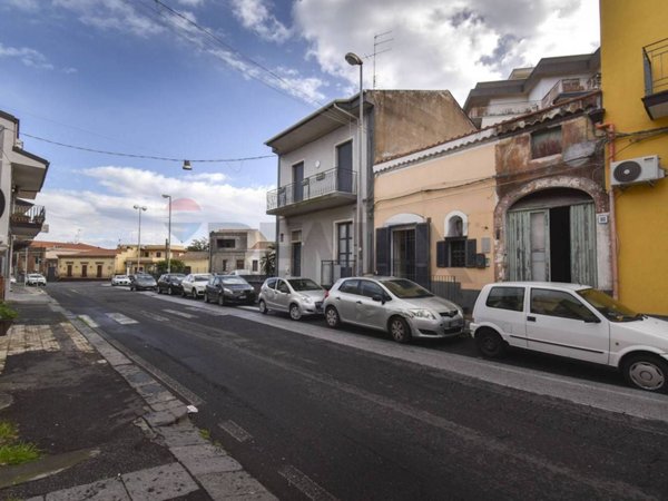 casa indipendente in vendita a San Giovanni la Punta