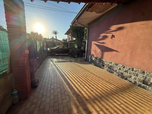 casa indipendente in vendita a San Giovanni la Punta