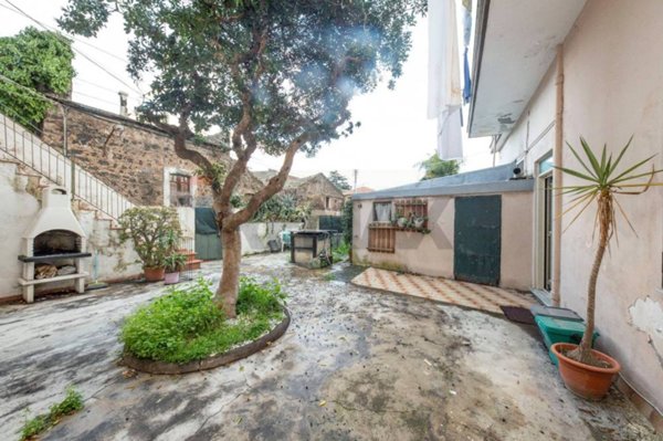 casa indipendente in vendita a San Giovanni la Punta