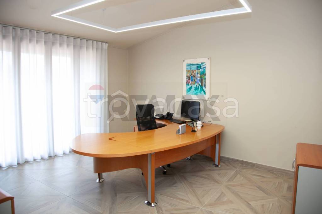 ufficio in vendita a San Giovanni la Punta