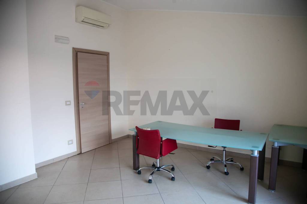 ufficio in vendita a San Giovanni la Punta