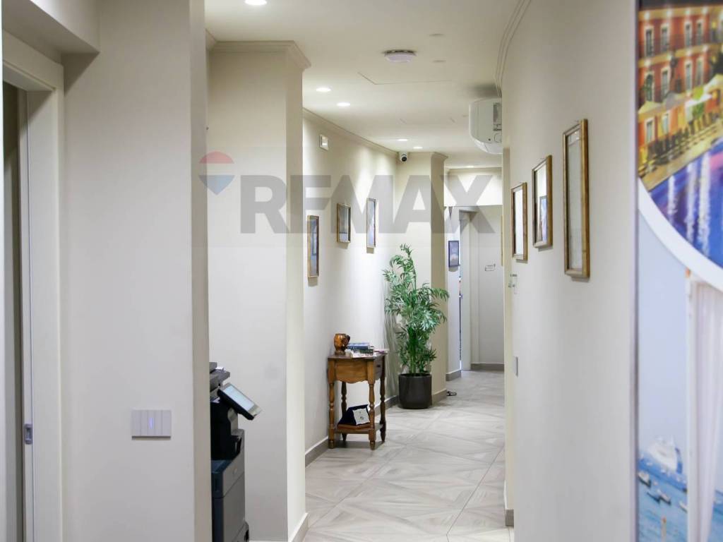 ufficio in vendita a San Giovanni la Punta