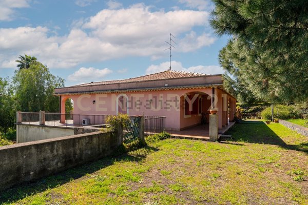 casa indipendente in vendita a San Giovanni la Punta
