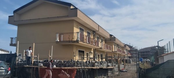 casa indipendente in vendita a San Giovanni la Punta