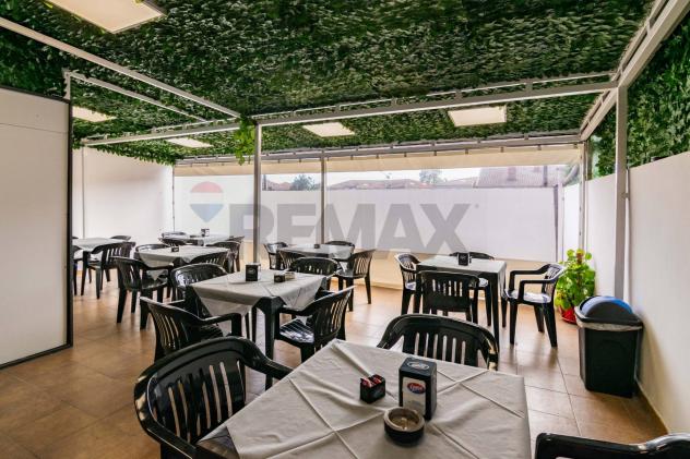 negozio in vendita a San Giovanni la Punta