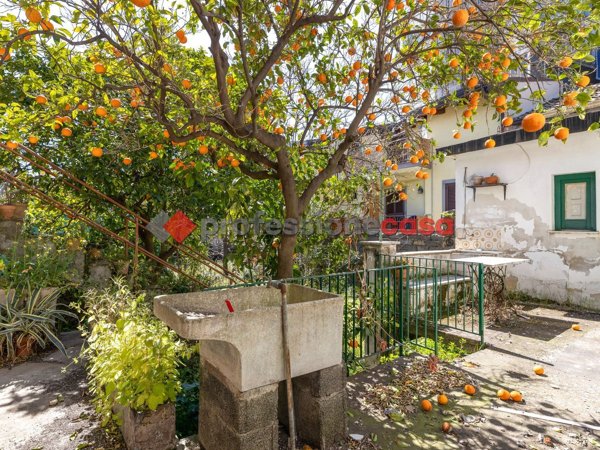 casa indipendente in vendita a San Giovanni la Punta