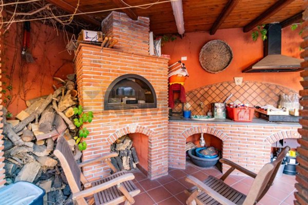 casa indipendente in vendita a San Giovanni la Punta