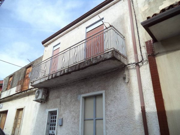 casa indipendente in vendita a San Giovanni la Punta