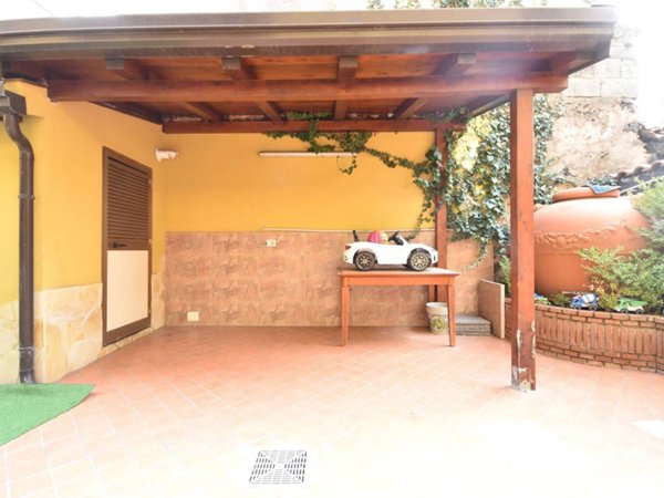 casa indipendente in vendita a San Giovanni la Punta