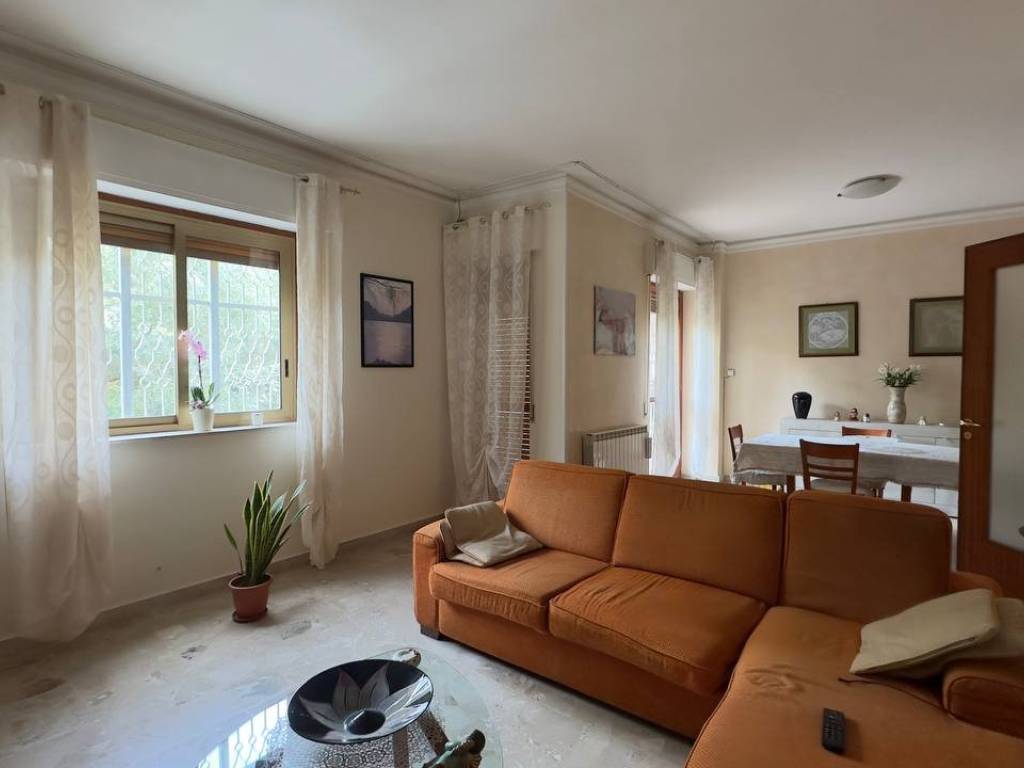 appartamento in vendita a San Giovanni la Punta in zona Trappeto